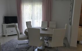 Apartments Mare