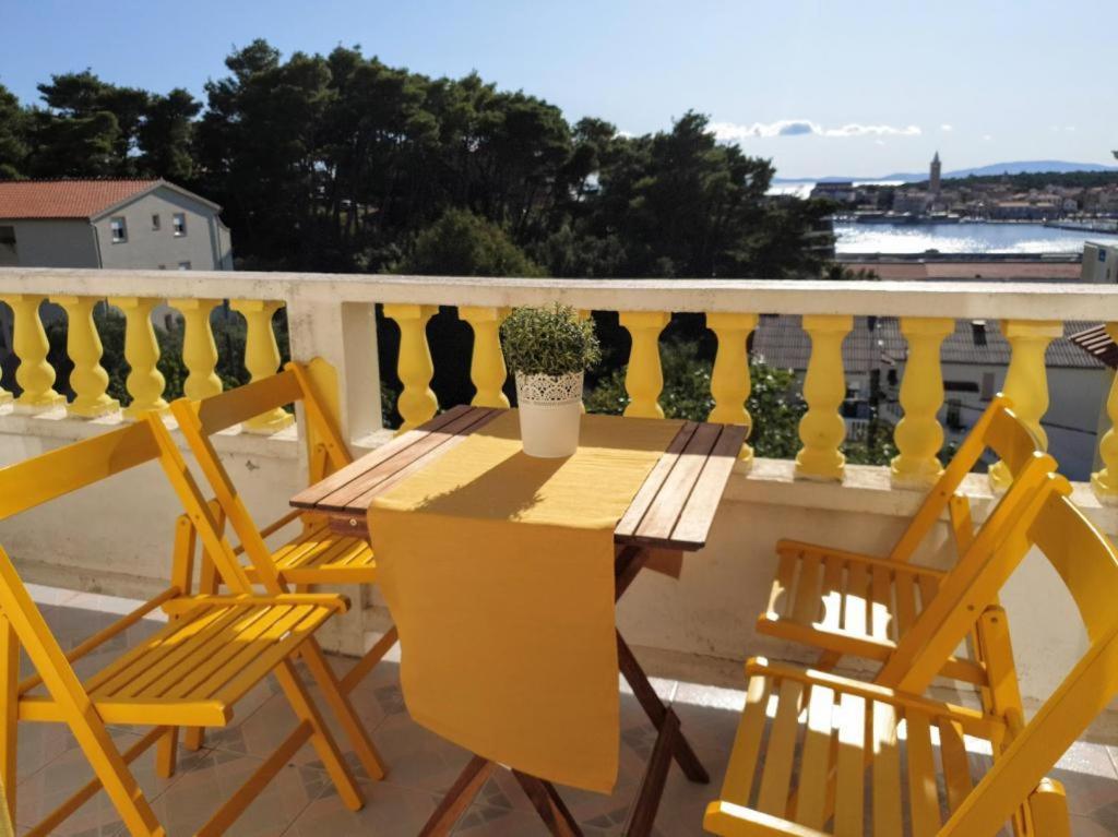 Apartments Mare Banjol Pokoj fotografie